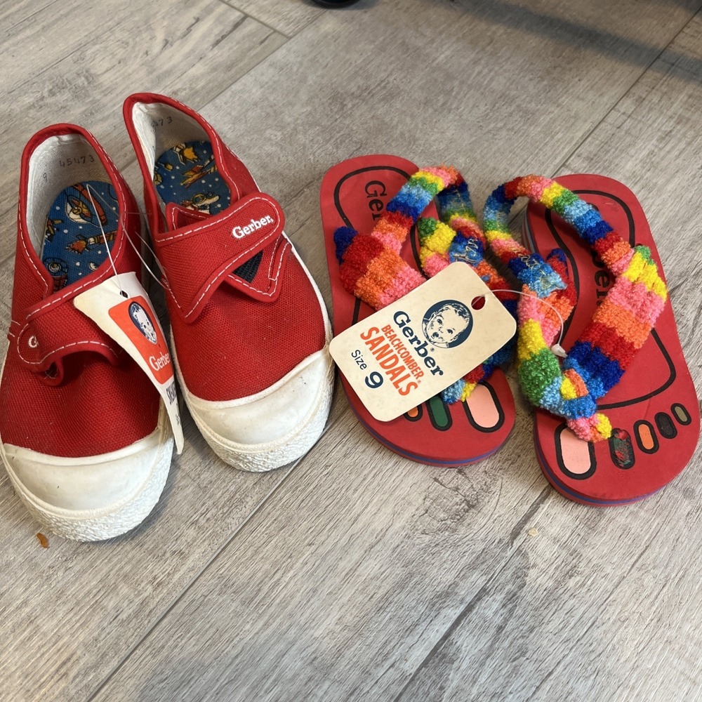 Vtg Gerber Boy Girl Hook And LoopCanvas Sneakers & Rainbow Flip Flops New 1980's